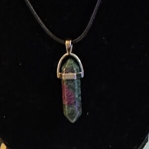 NWOT Ruby in Zoisite Pendant Necklace